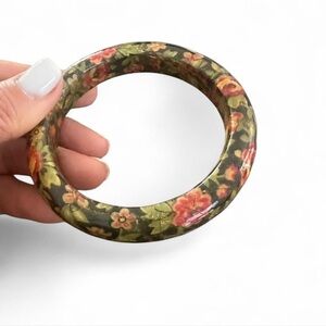 Floral Patterned Bangle Bracelet